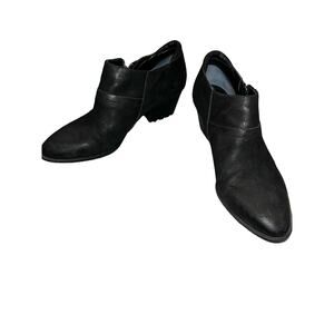 Franco Sarto Greco Womens Size 7M Black Leather Side Zips Heeled Ankle Booties
